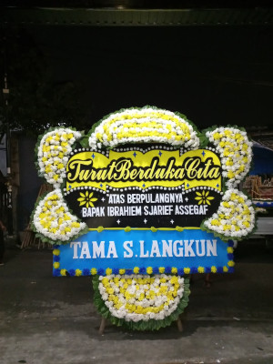 Papan Bunga Duka di Tanak Awu